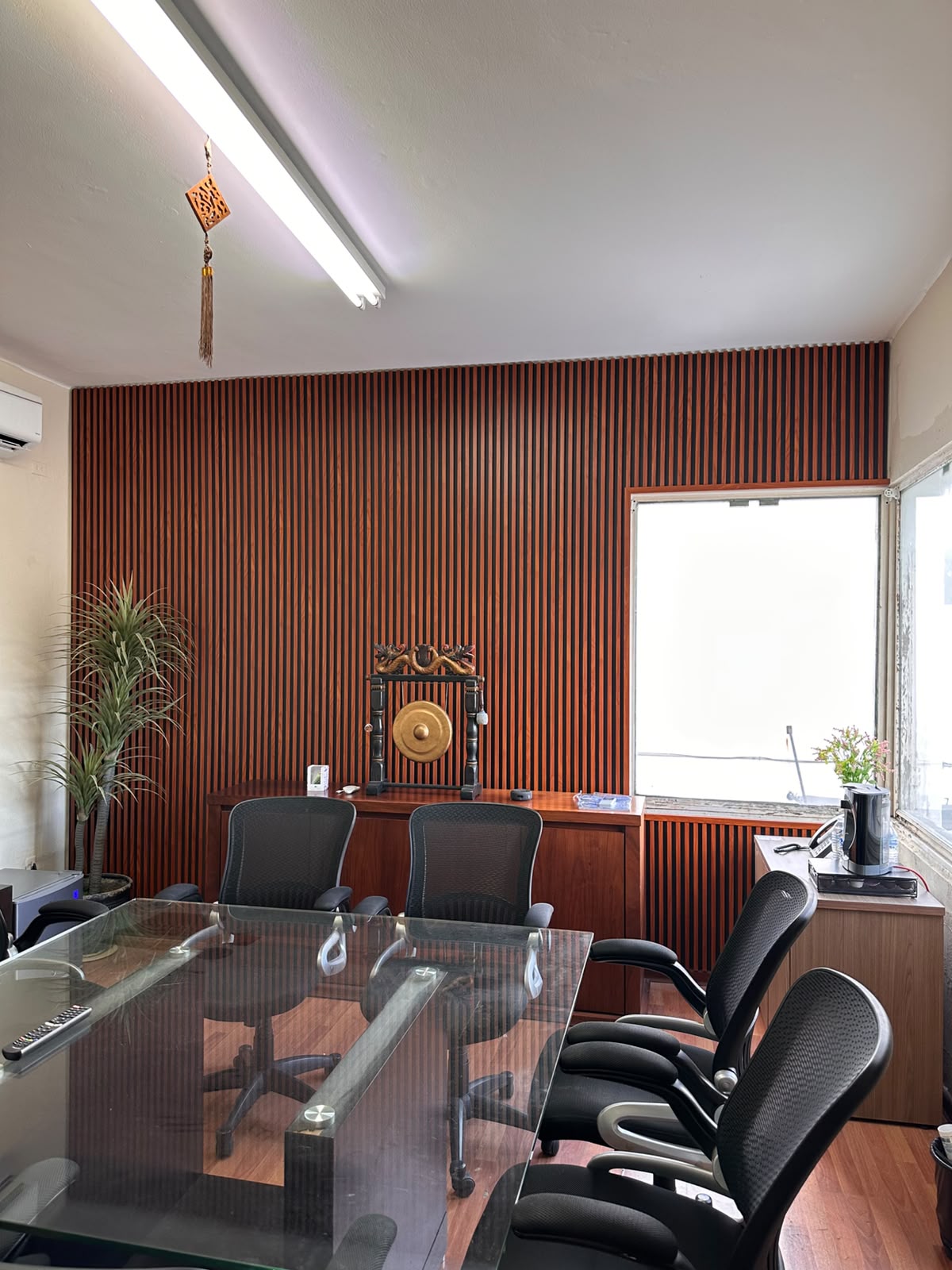 Lambrín instalado por Lux Interiores, proyecto 1